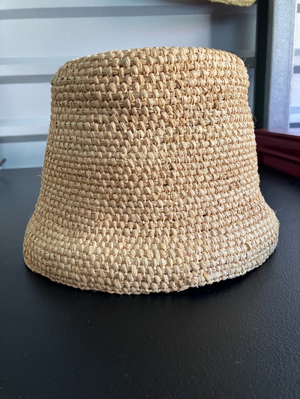 Jacquemus Beige Straw Hat with Black Logo Tag - Picture 7 of 9